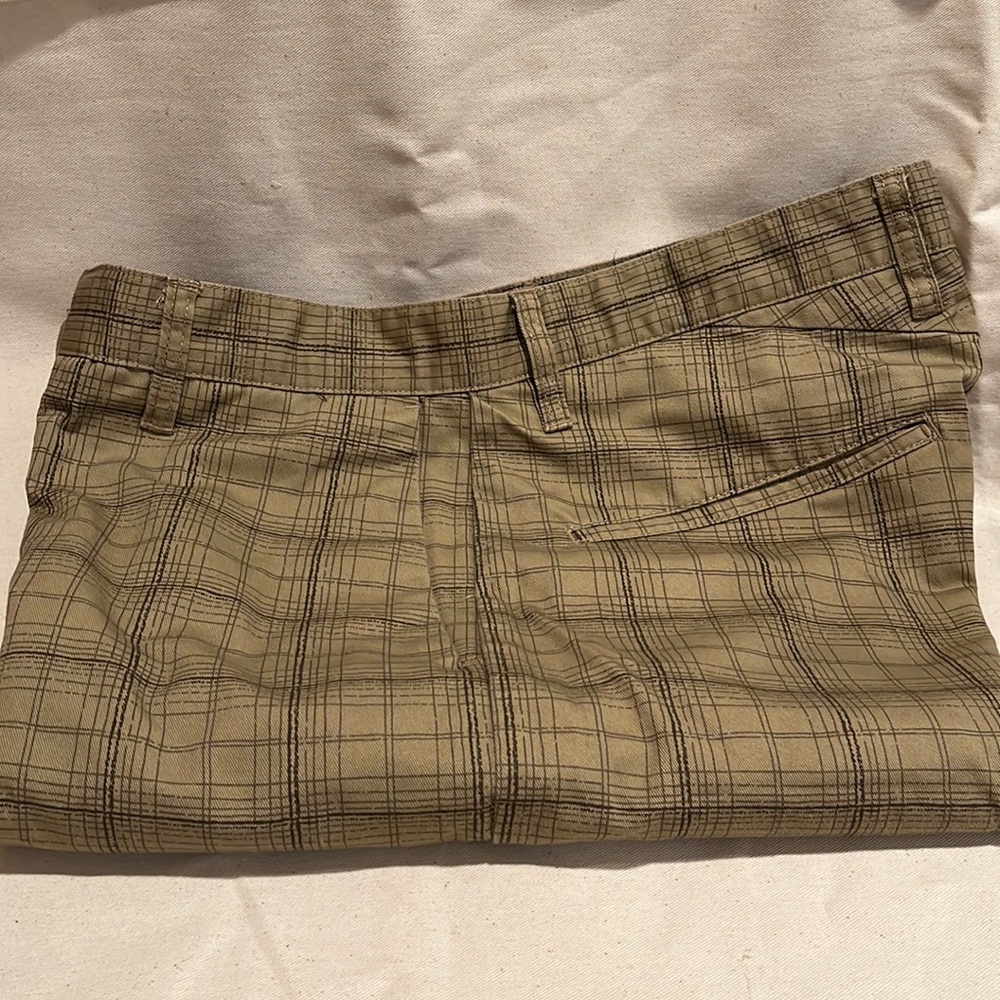 Volcom Corpo Class Mens Shorts - Picture 1 of 8